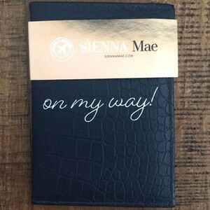 Sienna Mae - Passport Travel Wallet - “On My Way” - NEW!